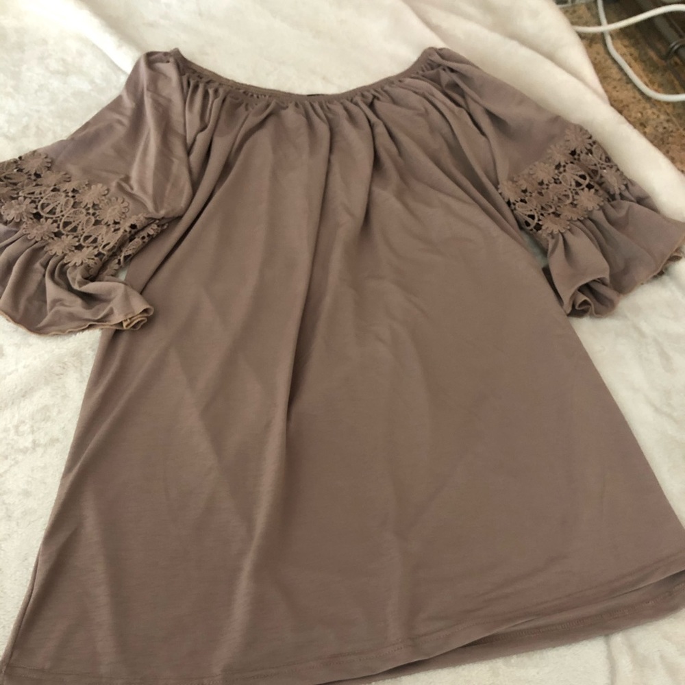 Taupe 3/4 sleeved tunic blouse